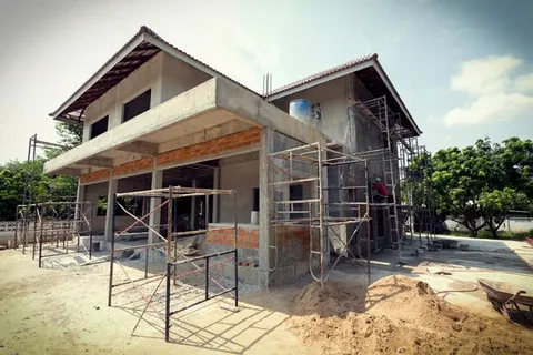 What Makes a Professional Construction Contractor in Lahore Stand Out